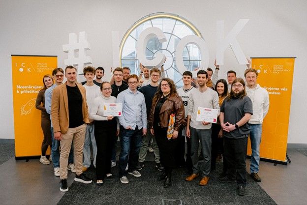 Od regionálních projektů do hledáčku investorů. Finále ICOK Startup Academy ovládla umělá inteligence a startup NOMOX