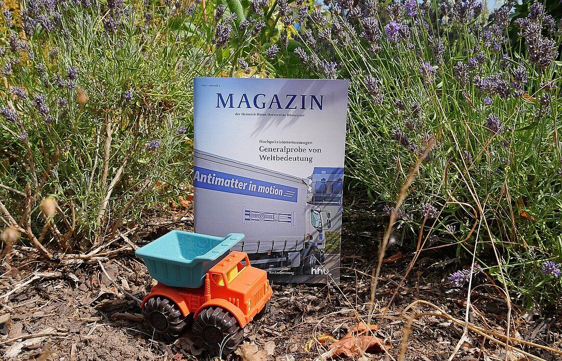 Aktuelle Ausgabe des Unimagazins Wie das fast Unmögliche gelingt
