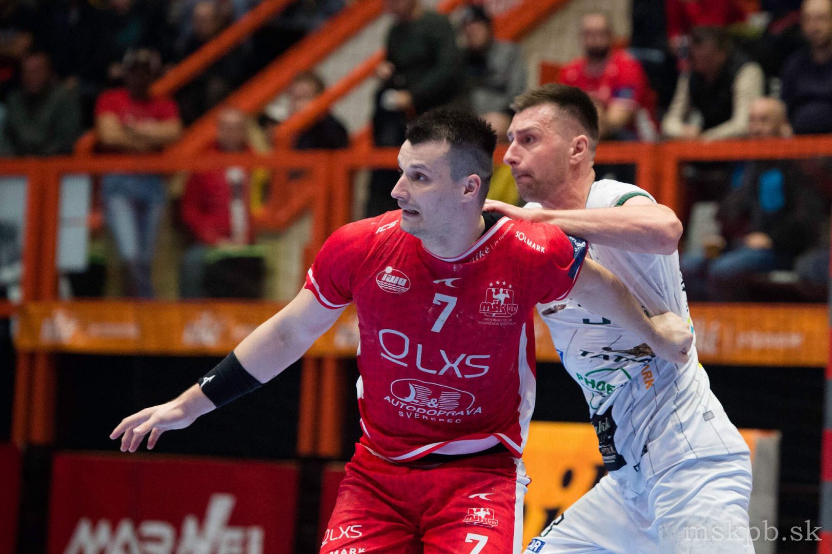 HANDBALL EXTRALIGA: DRUHÉ KOLO VYVRCHOLÍ ŠLÁGROM MEDZI POVAŽSKOU BYSTRICOU A PREŠOVOM