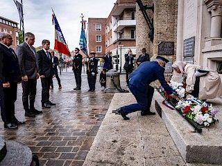Predseda vlády SR Robert Fico v Dunkerque: Nebudeme prekrývať historickú pravdu