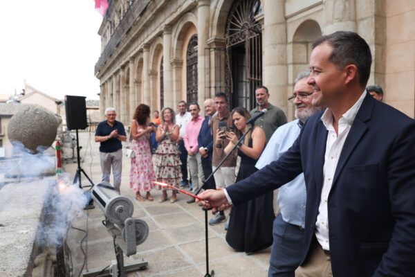 Velázquez reivindica el orgullo de ser toledano en unas fiestas marcadas por el centenario de la coronación canónica de la Virgen