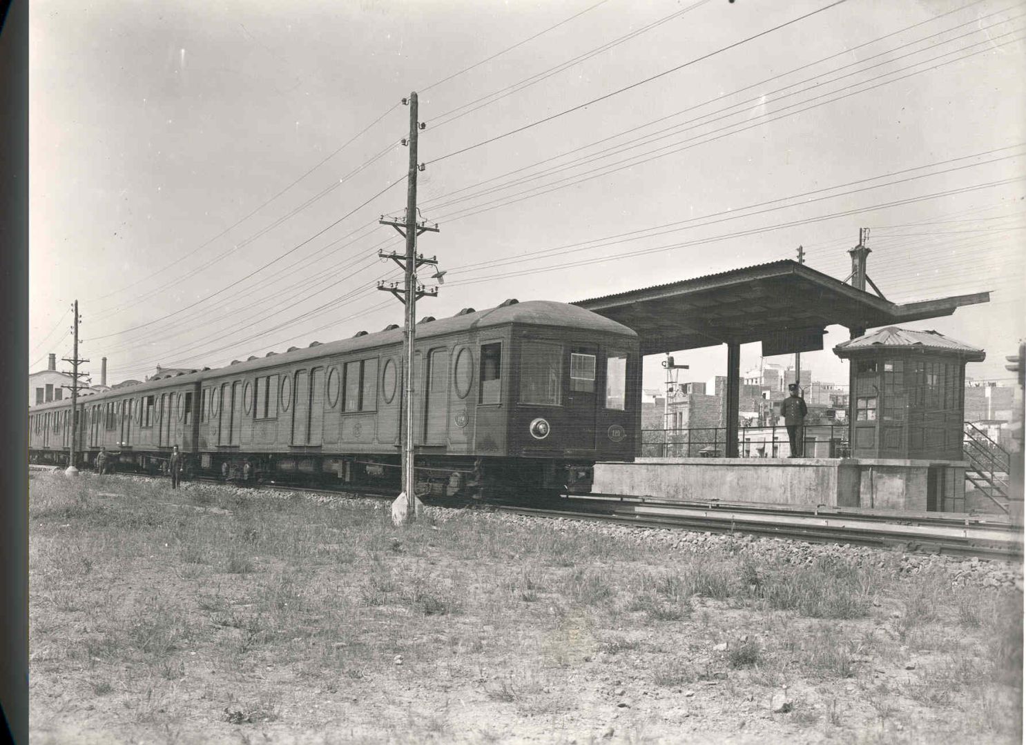 El Transversal, un metro centenari