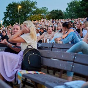 Predpremiéra filmu Bardotky zaplnila amfiteáter