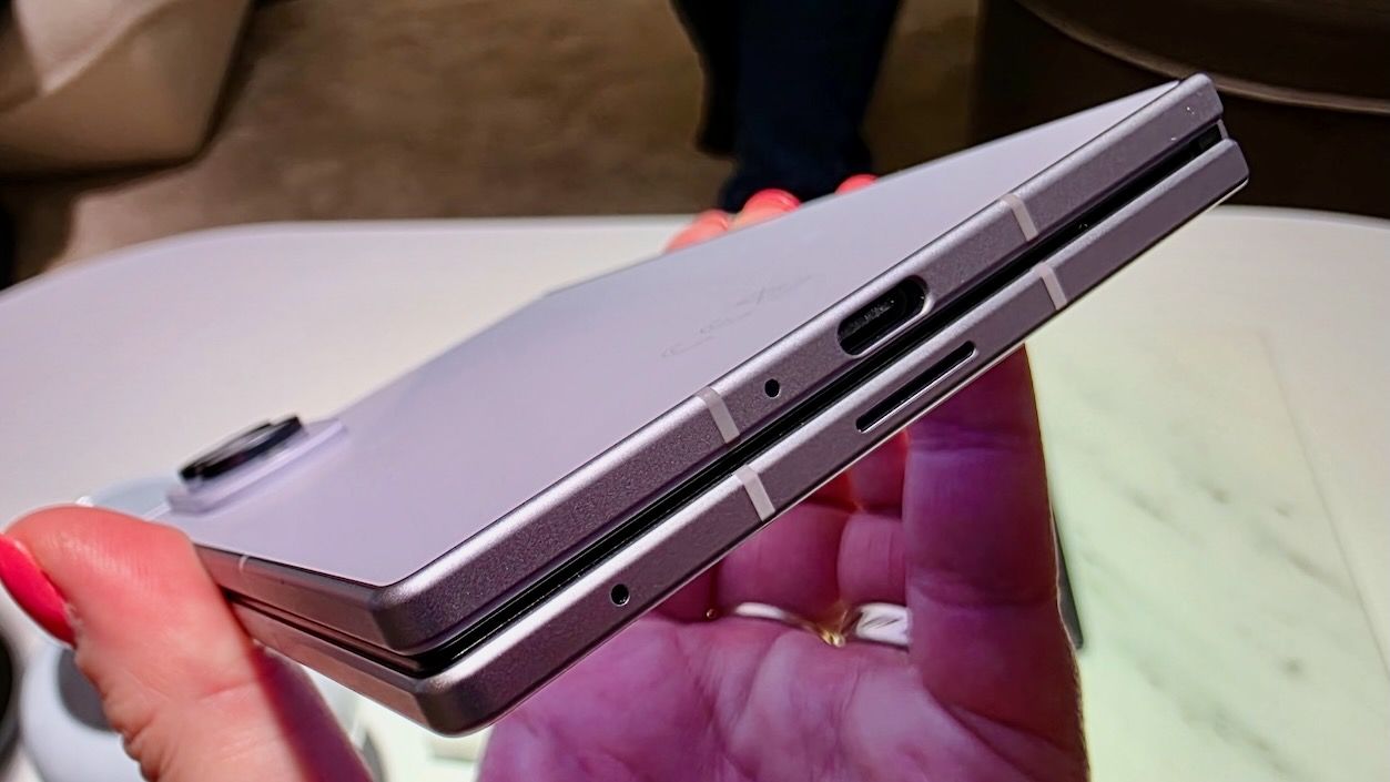 Samsung ukázal budúcnosť skladacích telefónov: Galaxy Z Fold8 a Fold8 Ultra oficiálne