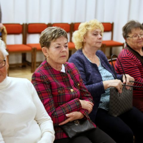 Babička roka 2026: Senický dom kultúry tlieskal pätnástim úžasným dámam!