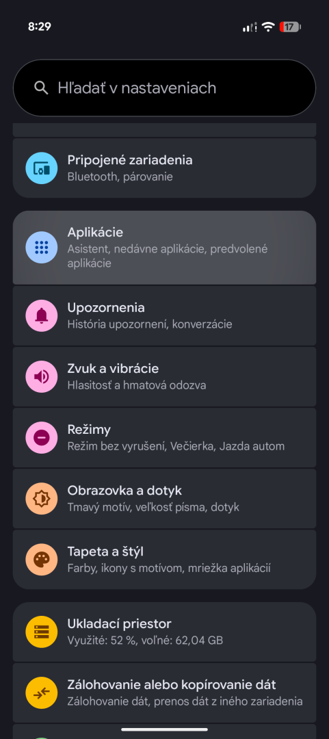 Volá vám niekto na WhatsApp, no na displeji nič nevidíte? Takto to opravíte