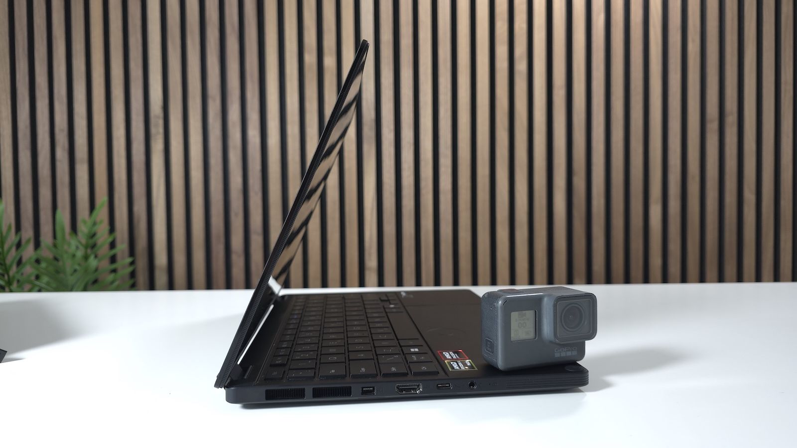 Recenzia Asus ProArt PX13 GoPro Edition: Kreativita bez kompromisov