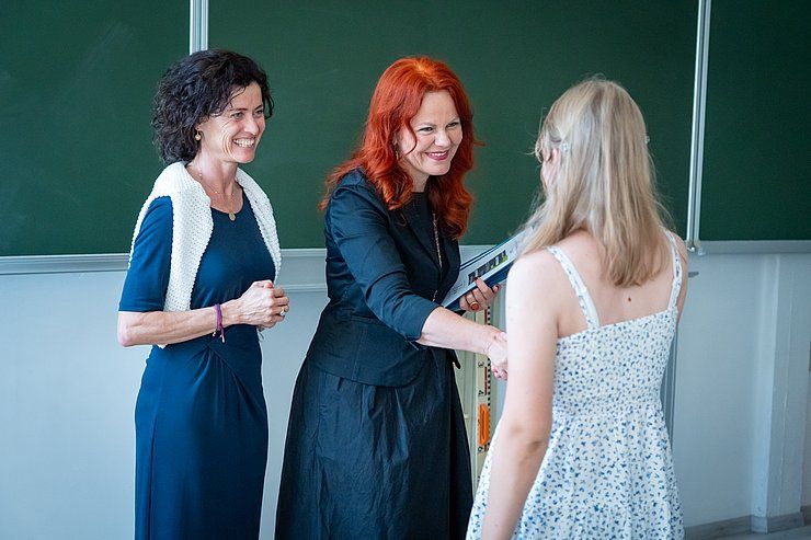 Schulschluss in Tirol: LRin Hagele wünscht schöne Ferien