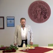 Rektor sa stretol s odchádzajúcimi zamestnancami: Poďakovanie za roky práce a oddanosti