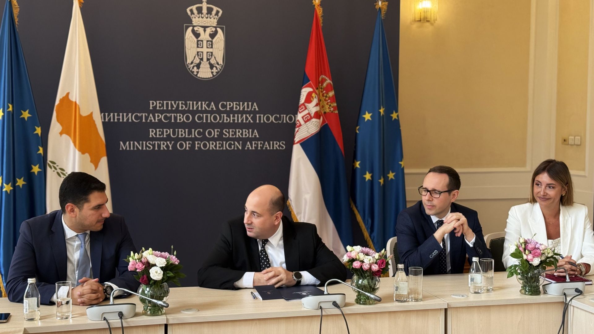 Козарев са делегацијом омладине кипарске партије ДИСИ