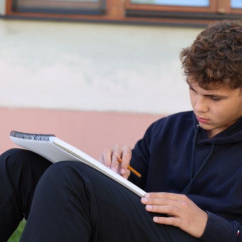Výtvarníci zo Senice a Veľkých Pavlovíc opäť tvorili na Pálave