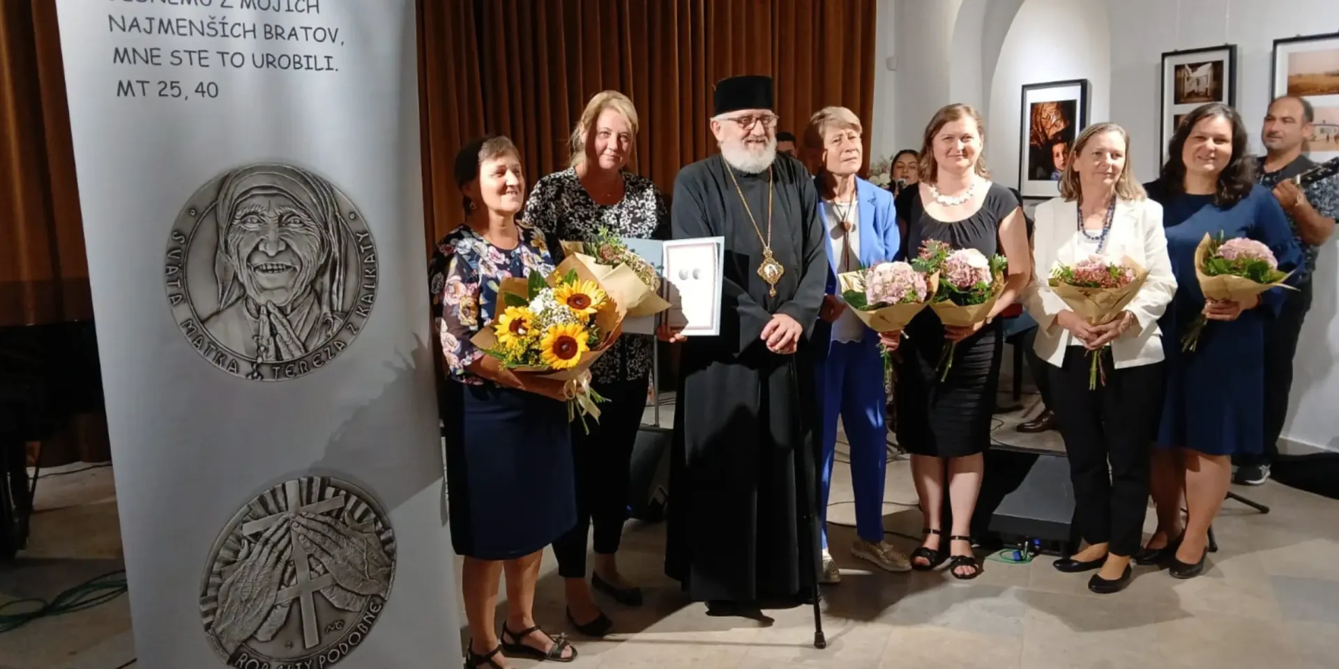 Cena svätej matky Terezy z Kalkaty pre Máriu Demeterovú z projektu Zachráňme životy