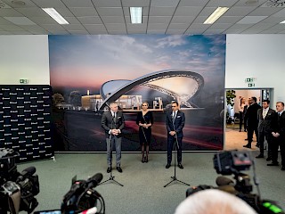 Robert Fico: Keď Slovnaft vráti ropu do štátnych hmotných rezerv, môžeme zrušiť stav ropnej núdze