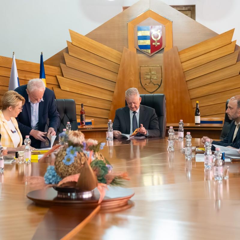 Mesto podpísalo zmluvy s vinárstvami ocenenými titulom „Víno mesta Dunajská Streda 2026“