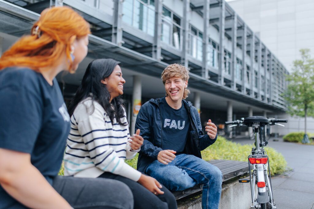 Jetzt an der FAU bewerben!