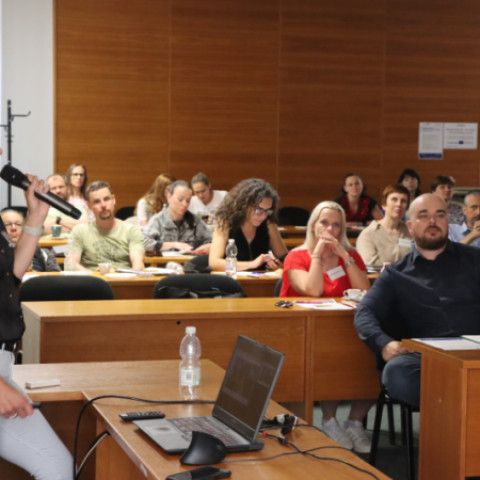 Mesto Senica bojuje proti inváznym rastlinám: Najlacnejší zásah je ten, ktorý urobíme včas