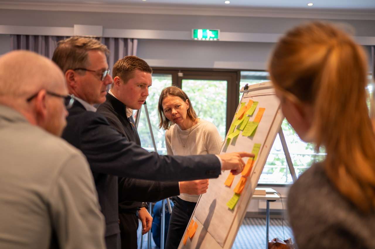 Samler hele matsystemet rundt samme bord