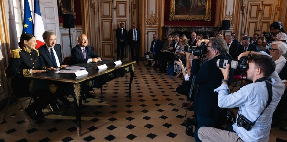 Signature du mécénat de Bernard Arnault (X69) pour la création de l’Institut de Mathématiques et des Sciences Fondamentales de l’X