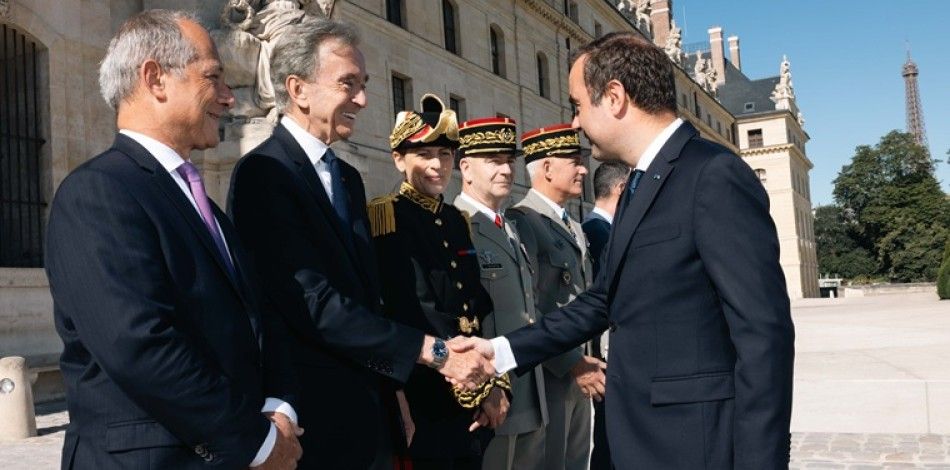Signature du mécénat de Bernard Arnault (X69) pour la création de l’Institut de Mathématiques et des Sciences Fondamentales de l’X