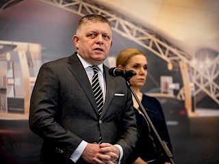 Robert Fico: Keď Slovnaft vráti ropu do štátnych hmotných rezerv, môžeme zrušiť stav ropnej núdze