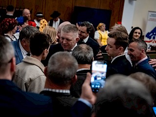 Robert Fico v Rumunsku: Stretnutia s krajanmi sú vzácnou príležitosťou na upevňovanie vzájomných vzťahov