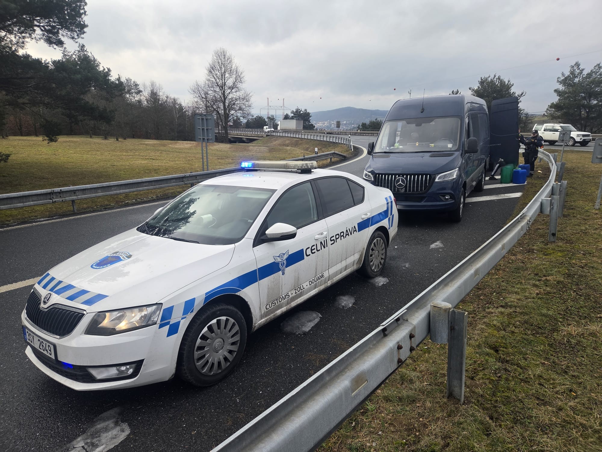 Středočeští celníci zadrželi 235 litrů nezdaněné nafty mířící do Rumunska