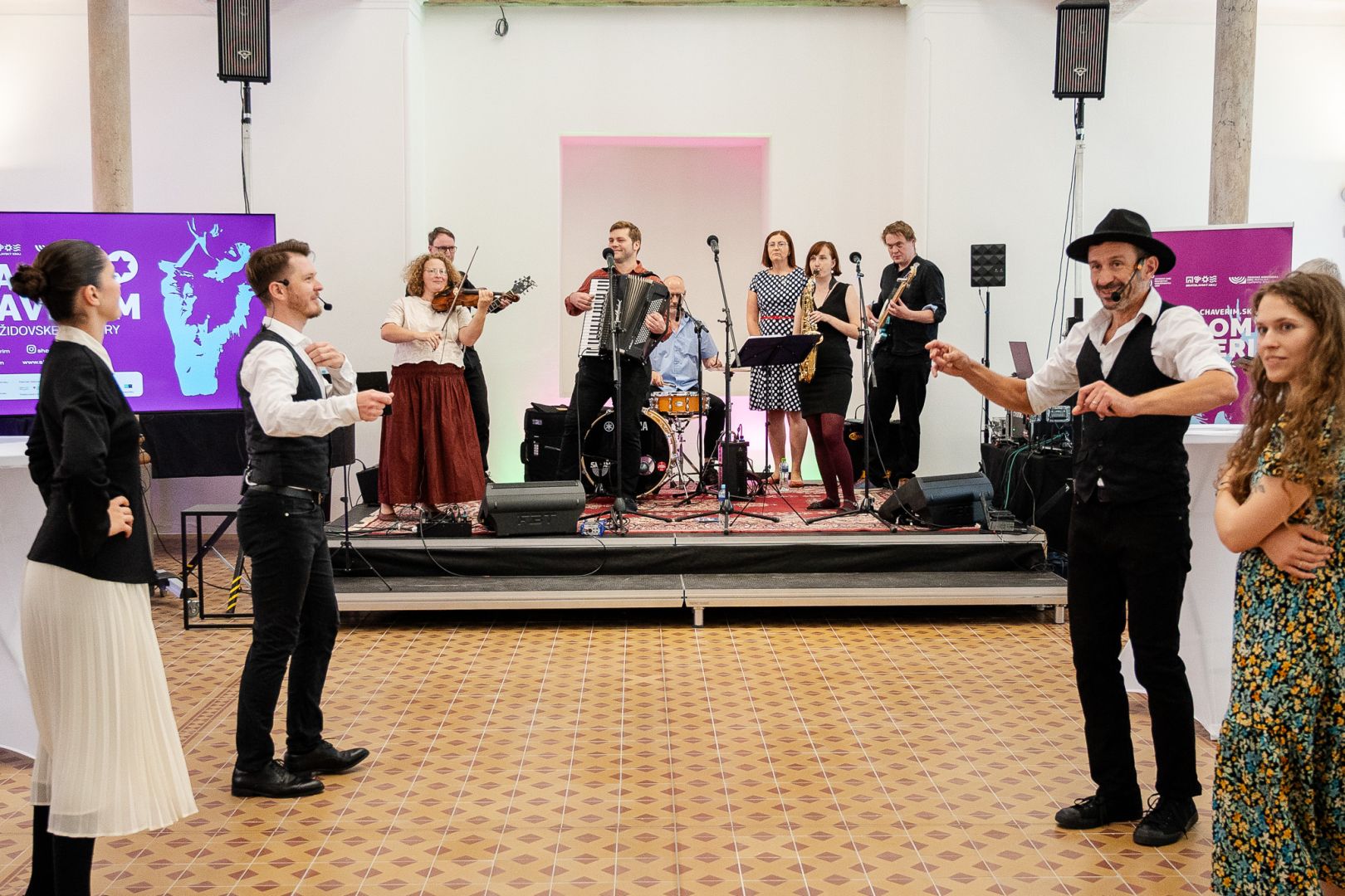 Shalom Chaverim v Senci