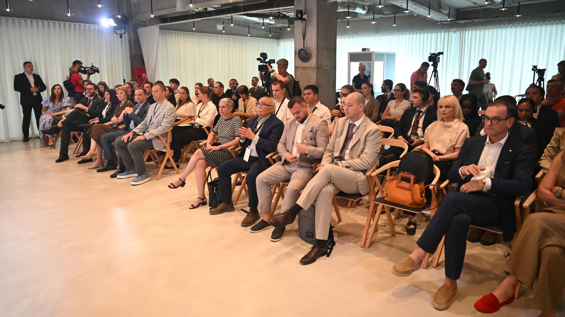 Ђурић на конференцији „AIability 2026“: Србија ће наставити да улаже у знање и иновације