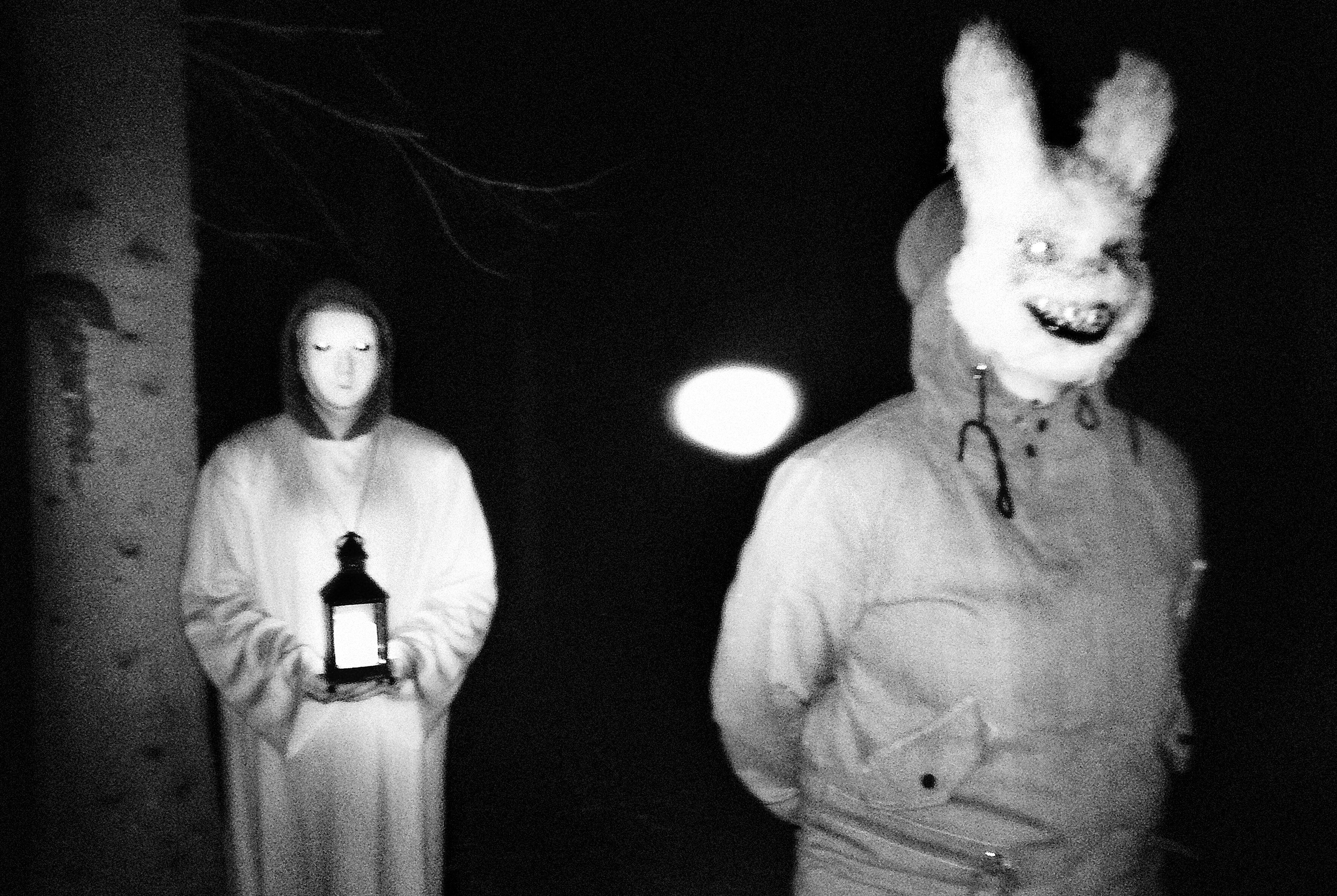 Šperky, kreslený humor, fotopasti i návrat romantiky. Letošní výstavní sezonu otevře GASK čtyřmi galerijními počiny