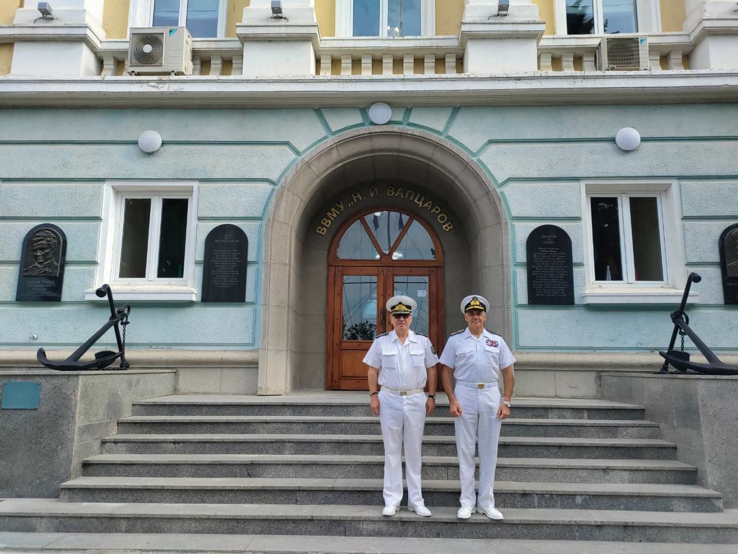 Командващият на Военноморските сили на Република Гърция посети ВВМУ „Н. Й. Вапцаров“