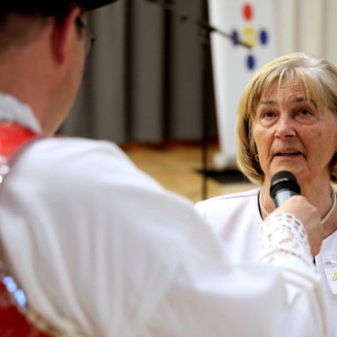 Babička roka 2026: Senický dom kultúry tlieskal pätnástim úžasným dámam!