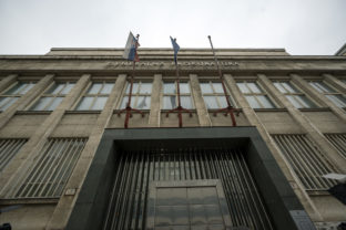 Polícia zasahovala v Dunajskej Strede, detskú výživu podozrivú z kontaminácie stiahli z predaja