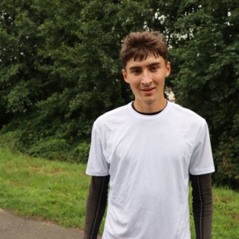 Behať by chceli, ale nemôžu. Seničania napriek dažďu bežali za tri deti