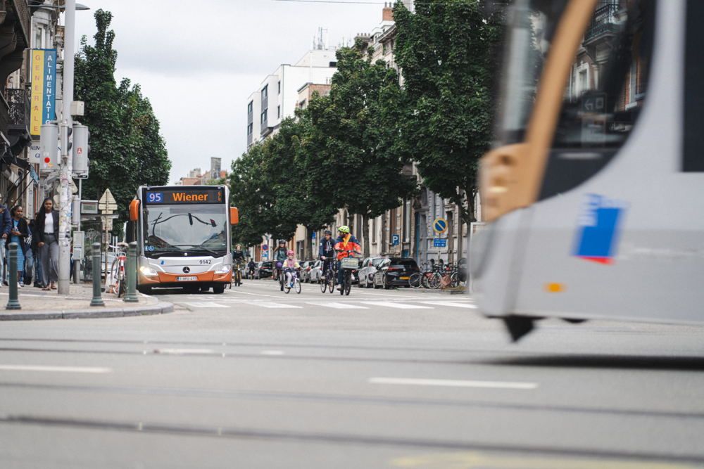 Autoloze zondag: gratis en versterkt openbaar vervoer en opendeurdag