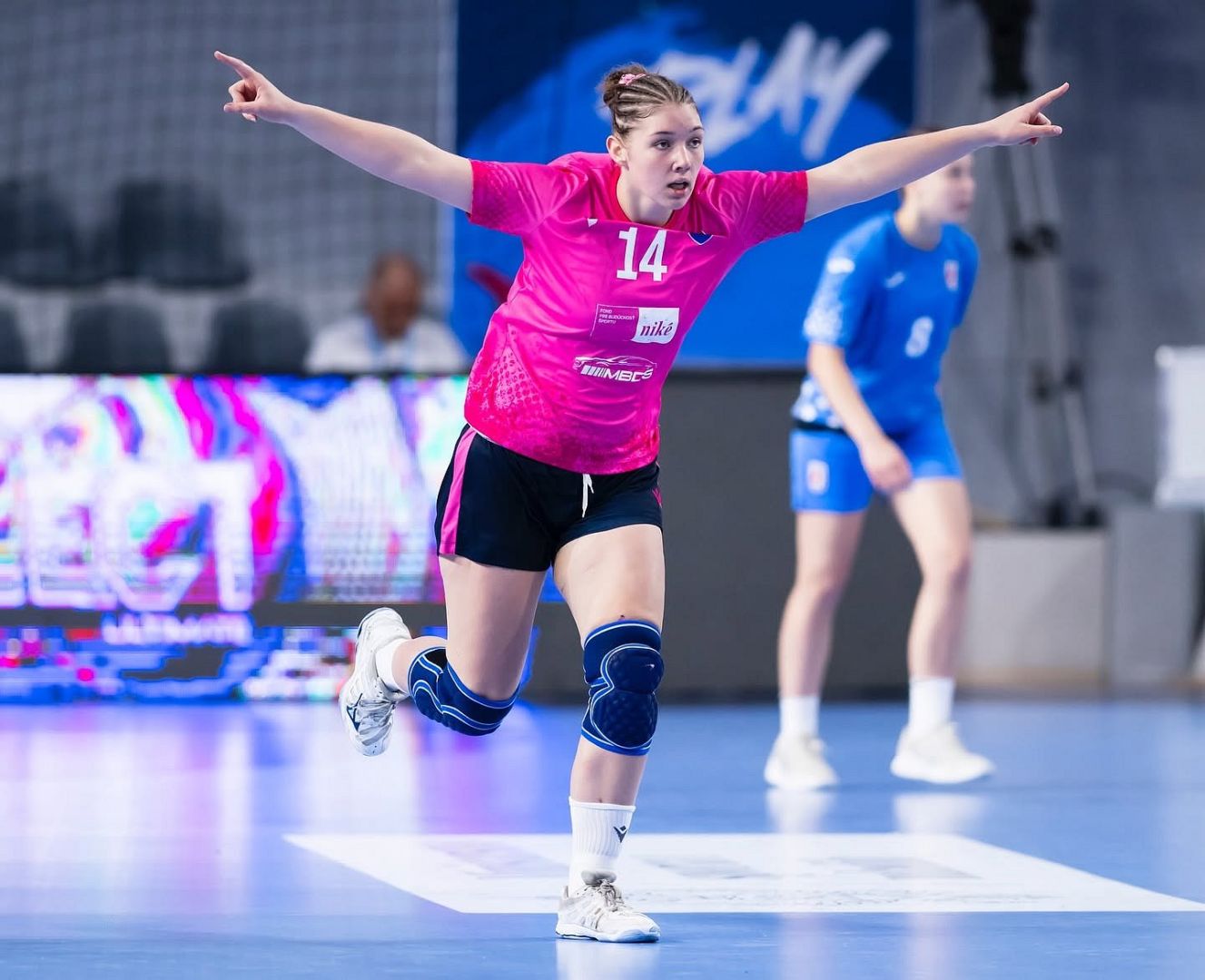 REPRE KADETKY: TENTO TÝŽDEN TRÉNINGOVÝ KEMP V ŠAMORÍNE AJ S DVOMI ZÁPASMI PROTI MAĎARKÁM