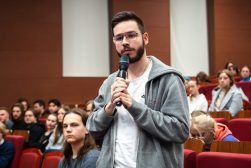 Andrzej Poczobut na UKSW