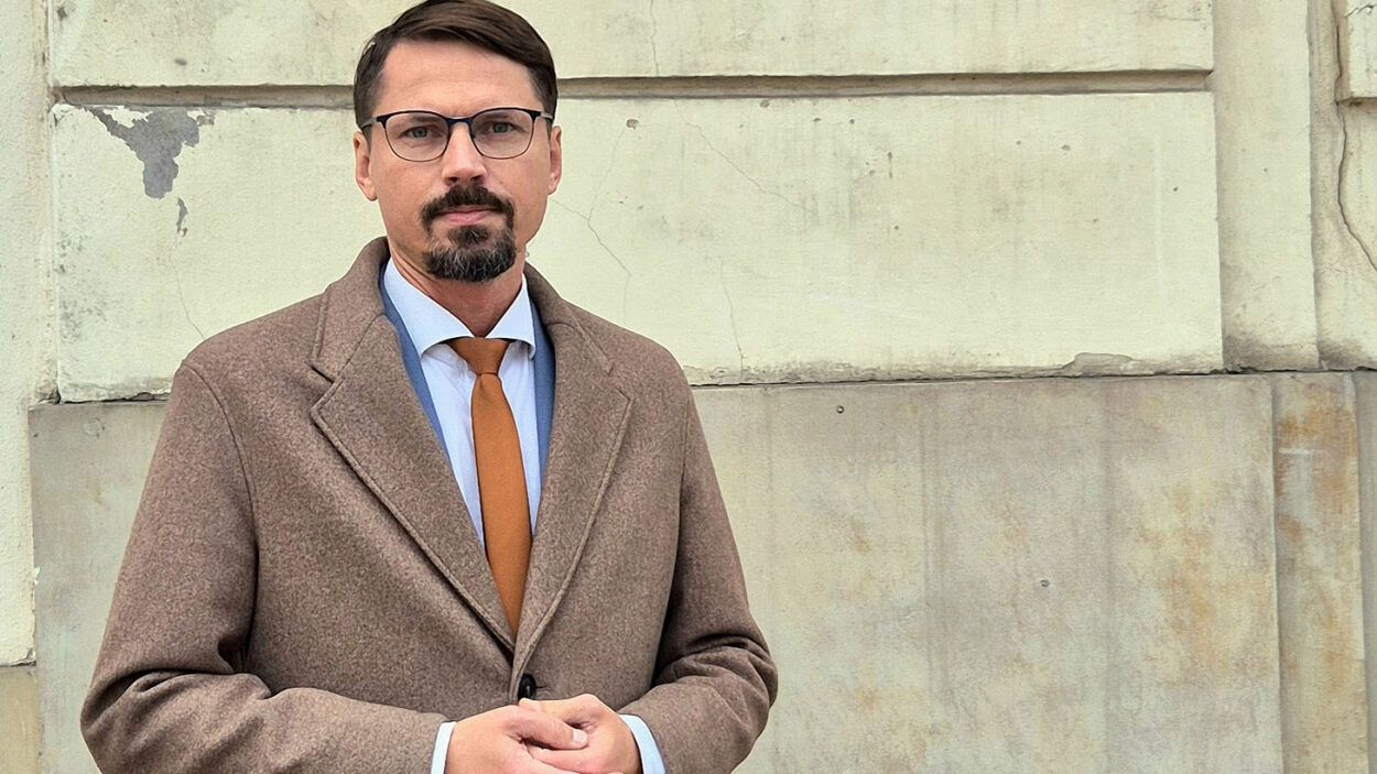 Nikt wcześniej nie widział, że partyjny działacz KO okrada Polaków?