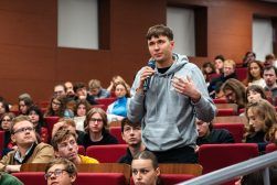 Andrzej Poczobut na UKSW