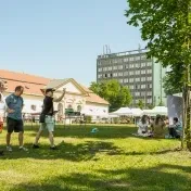 Juniáles 2026 spojil zamestnancov Prešovskej univerzity. Tradičné podujatie prilákalo veľký počet účastníkov
