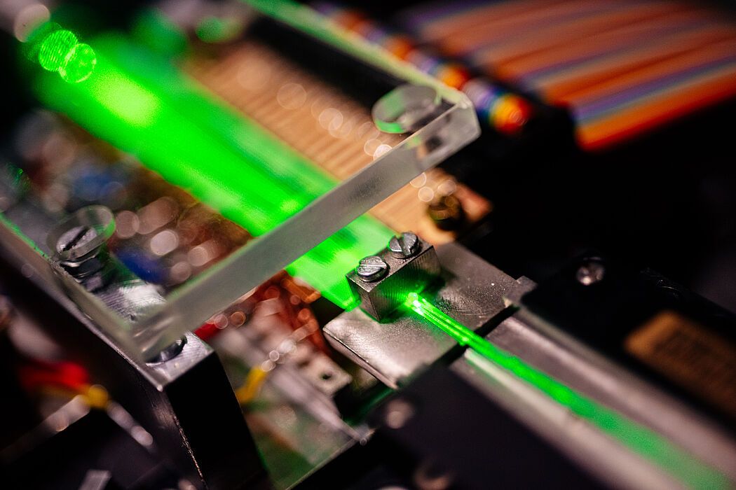 Skalierbare photonische Quantencomputer: Neuer Durchbruch mit Zeitmultiplex-Photonik