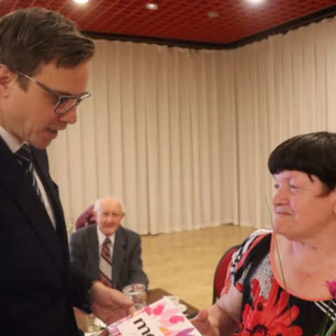 Mesto Senica s úctou privítalo svojich tohtoročných jubilantov