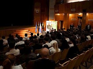 Premiér Robert Fico diskutoval so študentmi v Handlovej