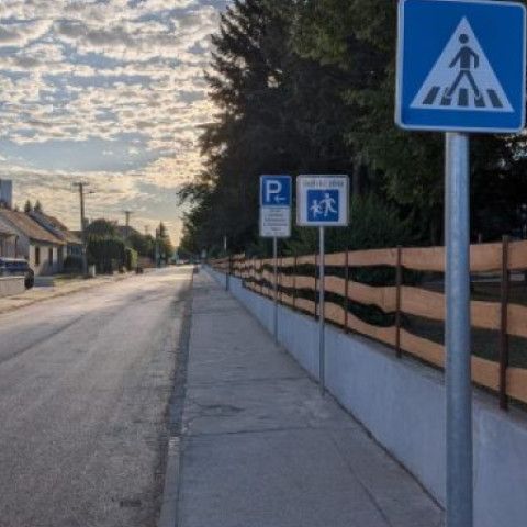 Pri ZŠ V. Paulínyho-Tótha sa jazdí už len v jednom smere