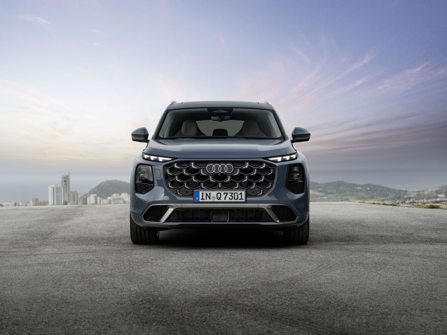 Third generation of the successful SUV: new Audi Q7 combines versatility and performance