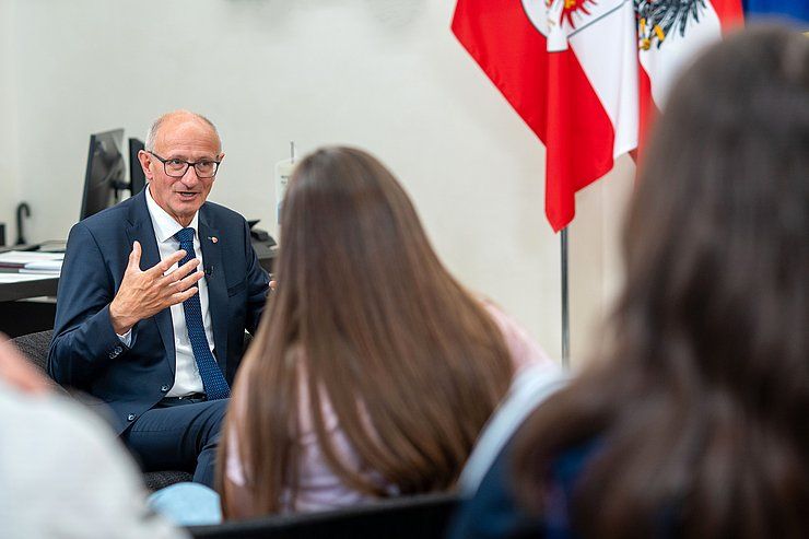„Frag den LH“ im Juli mit dem Franziskanergymnasium Hall