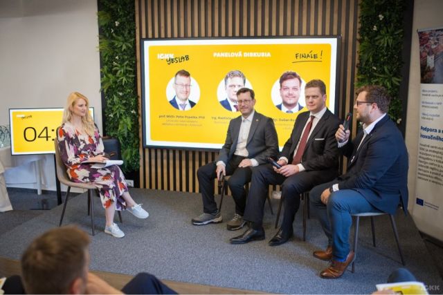Študenti UPJŠ uspeli vo finále YESlab 2.0