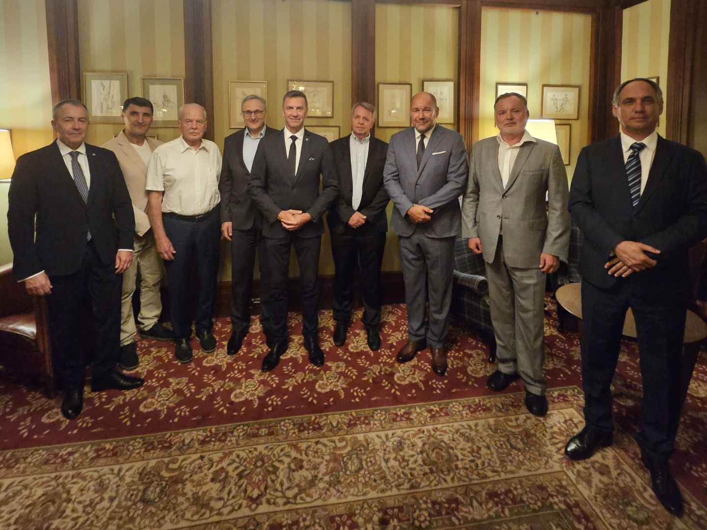 Kontinuita a zdieľanie skúseností – stretnutie bývalých a súčasných predstaviteľov Eximbanky