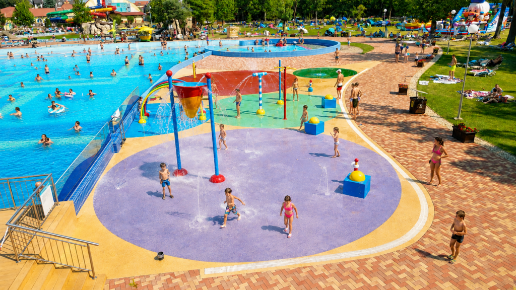 Vodný raj pre malých aj veľkých: Akvapark THERMAL CORVINUS Veľký Meder