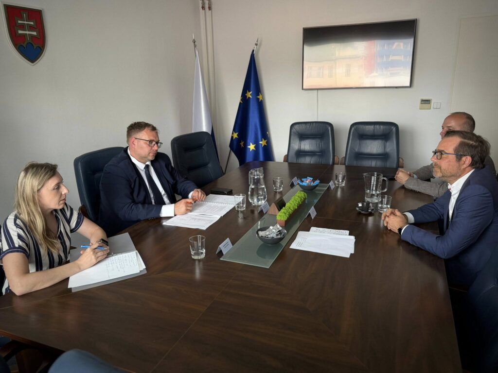 Nejasné poplatky oslabujú dôveru v zdravotníctvo a právny štát