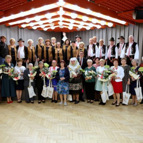 Babička roka 2026: Senický dom kultúry tlieskal pätnástim úžasným dámam!